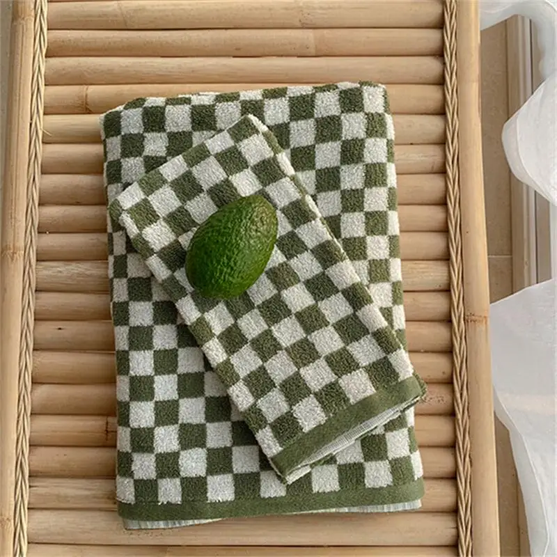 GREEN PLAID
