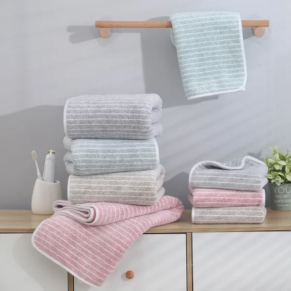 Quick-Drying Towel Coral Fleece Towels Bath Towels Thickened Absorbent for Swimming Pool Sports Fitness Gift Towels 4