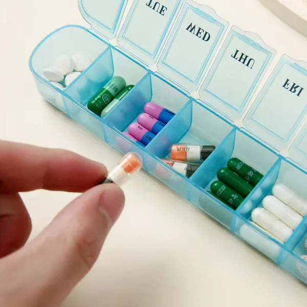 7 Days Pill Medicine Box Weekly Tablet Holder Storage Organizer Container Case Pill Box Splitters 3 Colors Pill Case Organizer 3