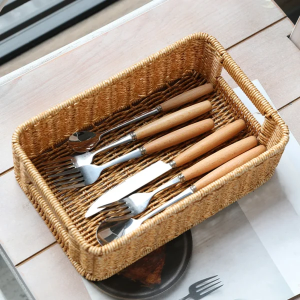 Woven Baskets for Storage Household Picnic Basket Storage Platters for Snacks Perfume Sundries Breakfast Drinks and Food 3