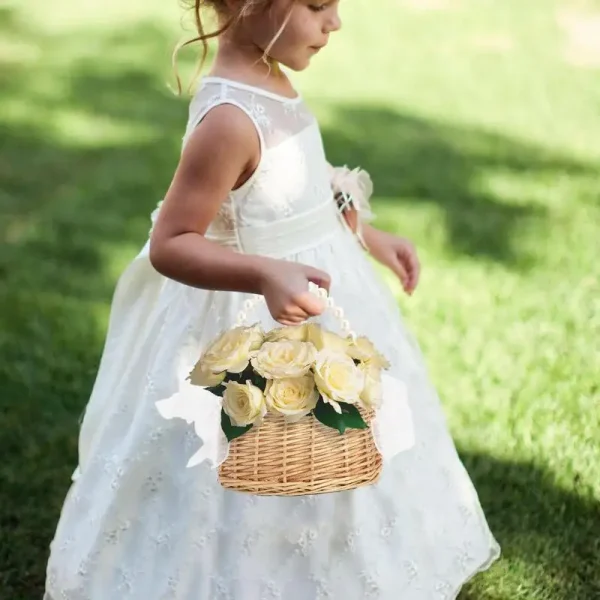 Pearl Flower Girl Basket Wedding Basket With Pearl Handle Bow Ribbon Fairy Romantic Rattan Woven Flower Basket For Wedding Card 2