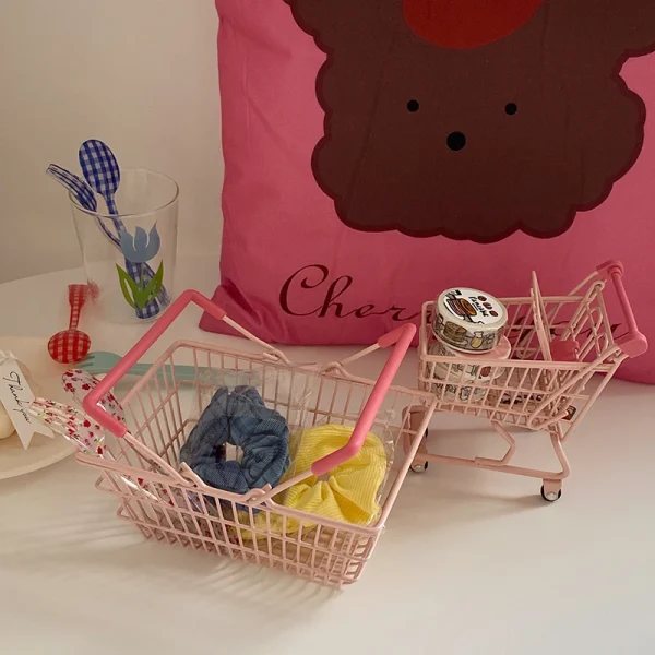 Ins Cute Pink Trolley Shopping Basket Storage Toy Creative Mini Kawaii Desktop Decoration Gift Dollhouse Furniture Accessories 1