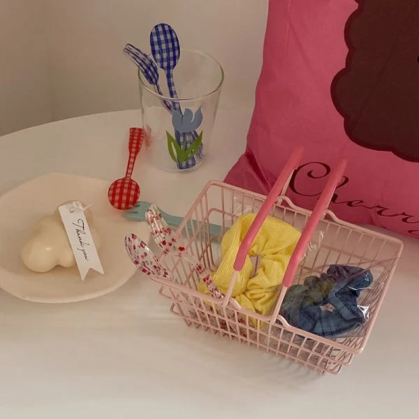 Ins Cute Pink Trolley Shopping Basket Storage Toy Creative Mini Kawaii Desktop Decoration Gift Dollhouse Furniture Accessories 3