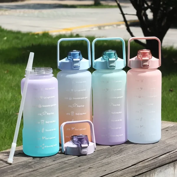 2000ml Large capacity plastic water bottle frosted gradient water bottle outdoor sports and fitness portable water kettles 2