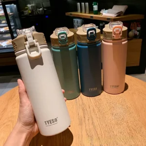 1pc Thermos Bottle with Straw 600ml 750ml Stainless Steel Thermal Cup Car Insulated Flask Water Tumbler for Outdoor Sports 1