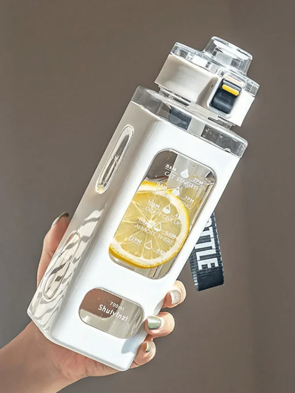 1 piece white 700ml sports water bottle, portable sippy cup. Suitable for outdoor, sports, cycling and carrying! water bottle 1