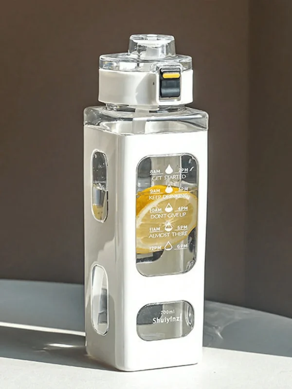 1 piece white 700ml sports water bottle, portable sippy cup. Suitable for outdoor, sports, cycling and carrying! water bottle 2