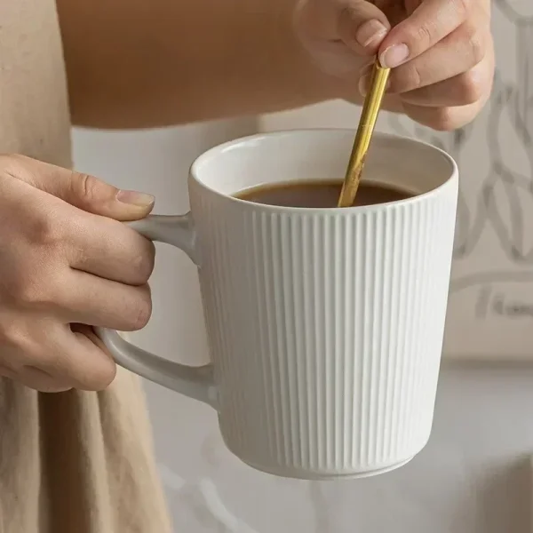 500ml Nordic Ceramic Mug Matte Relief Milk Coffee Cup with Handle Home Office Practical Water Cup Solid Color Striped Shape liji 1