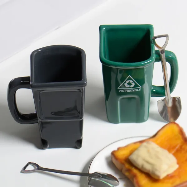 New 330ml Trash Can Cups Ceramic Coffee Mugs With Shovels And Spoons Funny Cups Mugs Drinking Water Cups 3