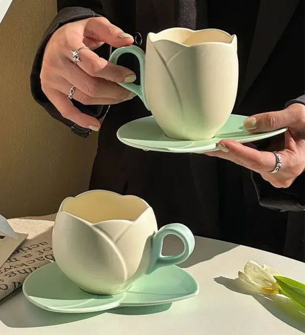 Cute Tulip Tray Suits Ceramics Mugs Flower-shaped Coffee Milk Mark Cups Saucers Plate Set Drink Cups 350ML 3