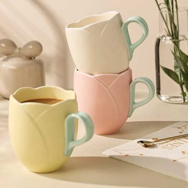 Cute Tulip Tray Suits Ceramics Mugs Flower-shaped Coffee Milk Mark Cups Saucers Plate Set Drink Cups 350ML 4