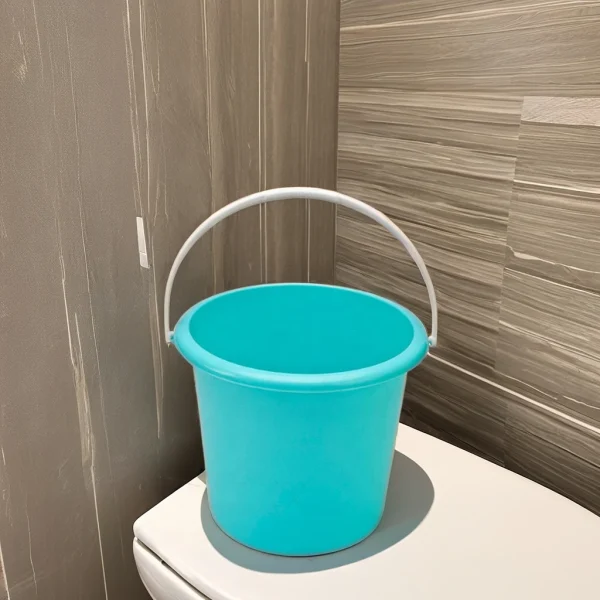 Sunshine Wholesale Customized Mini Mop Bucket Lightweight 140g PP Plastic with Extensible Handle Easy Carrying Water Bucket 4
