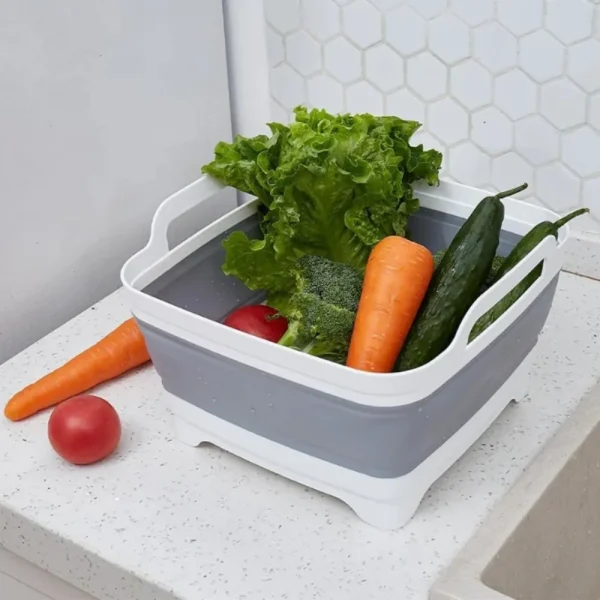 Description Report Item Features:  1.Convenient and Practical: This water bucket features a large opening that can accommodate a 3