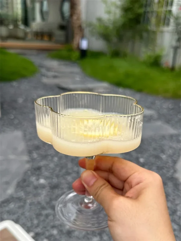 Phnom Penh Cocktail Glass Cups Creative Flower Shape Ripple Transparent Goblets Cups for Champagne Drinkware Glass Sets 3