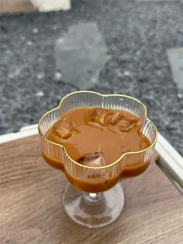 Phnom Penh Cocktail Glass Cups Creative Flower Shape Ripple Transparent Goblets Cups for Champagne Drinkware Glass Sets 4