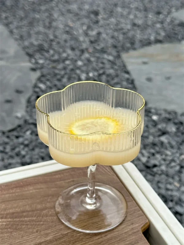 Phnom Penh Cocktail Glass Cups Creative Flower Shape Ripple Transparent Goblets Cups for Champagne Drinkware Glass Sets 6