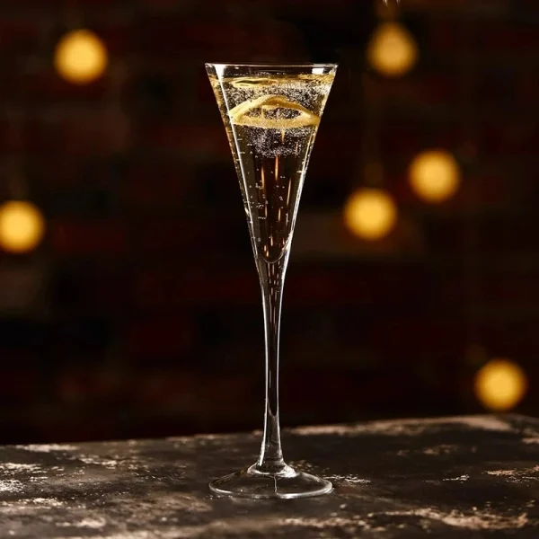 V-shaped Cocktail Glasses Cup Creative Champagne Glass Goblet Martini Glasses Sparkling Red Wine Glass Cup Drinkware Accessories 3