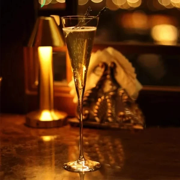 V-shaped Cocktail Glasses Cup Creative Champagne Glass Goblet Martini Glasses Sparkling Red Wine Glass Cup Drinkware Accessories 4