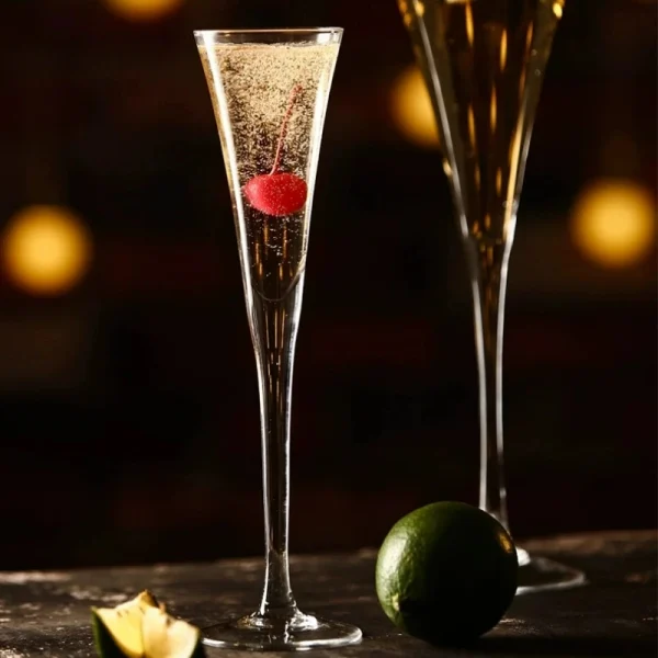 V-shaped Cocktail Glasses Cup Creative Champagne Glass Goblet Martini Glasses Sparkling Red Wine Glass Cup Drinkware Accessories 5