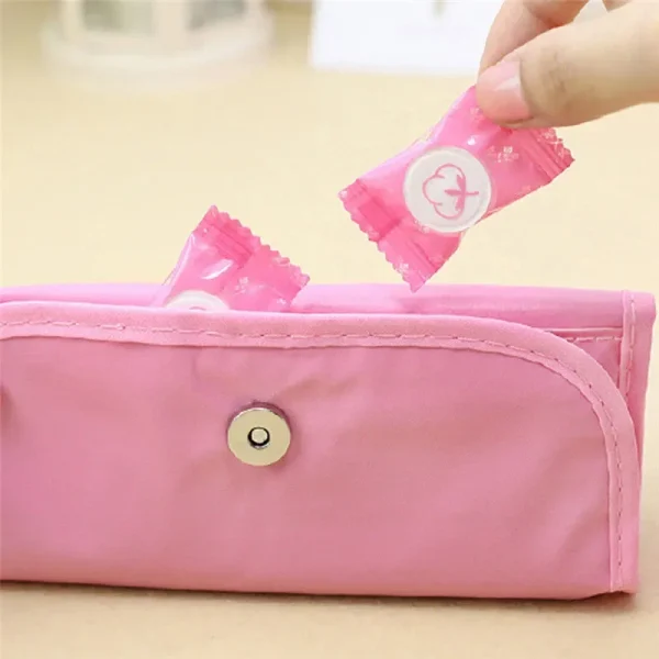 50pcs Mini Portable Travel Dry Compressed Coin Disposable Face Towel Baby Wipes Tablet Travel Tissue Cleansing Face Papper 3