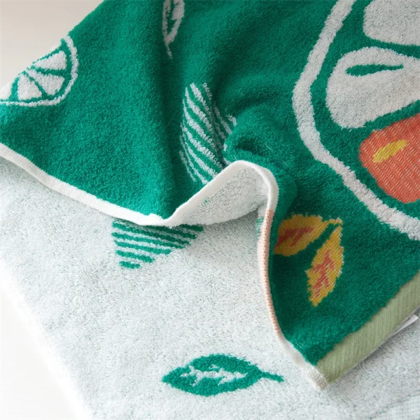 Strawberry Soft Cotton Baby Bath Towel Cartoon Fruit Kids Face Towel Soft Absorbent Washcloth Grape Lemon Children Shower Towels 6