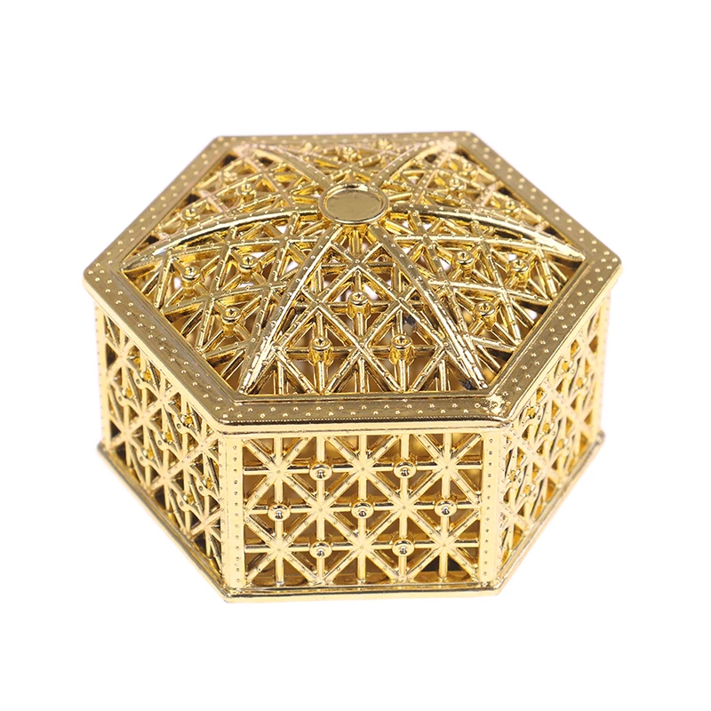Gold 3.5x3.5x4cm