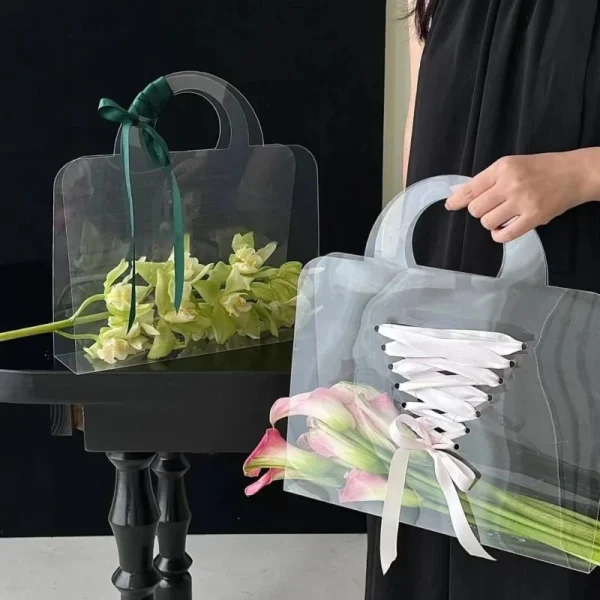 Transparent PET Fresh Flower Box Bouquet Handbag Flowers Wrapping Handbag Festivals Party Gift Rose Package Portable Packing Bag 4