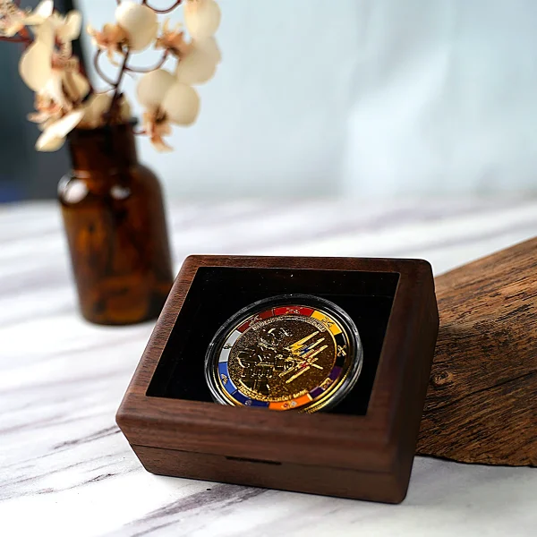 Walnut Wood Commemorative Coin Badge Box Gift Box Silver Coin Badge Ancient Coin Collection Box Gift Box 2