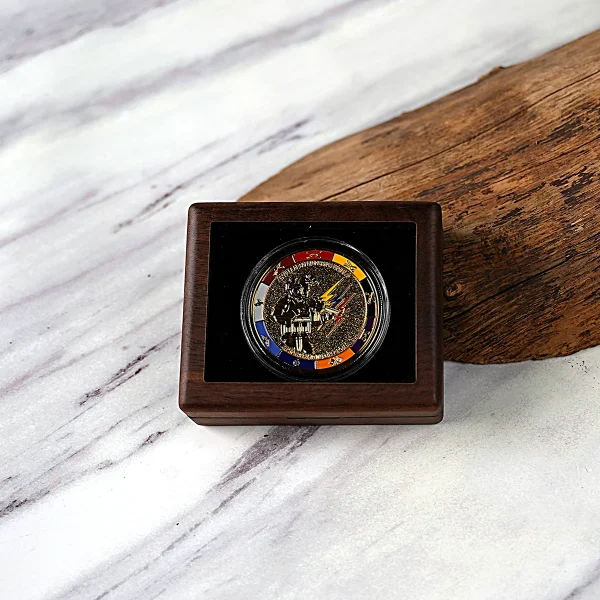 Walnut Wood Commemorative Coin Badge Box Gift Box Silver Coin Badge Ancient Coin Collection Box Gift Box 5