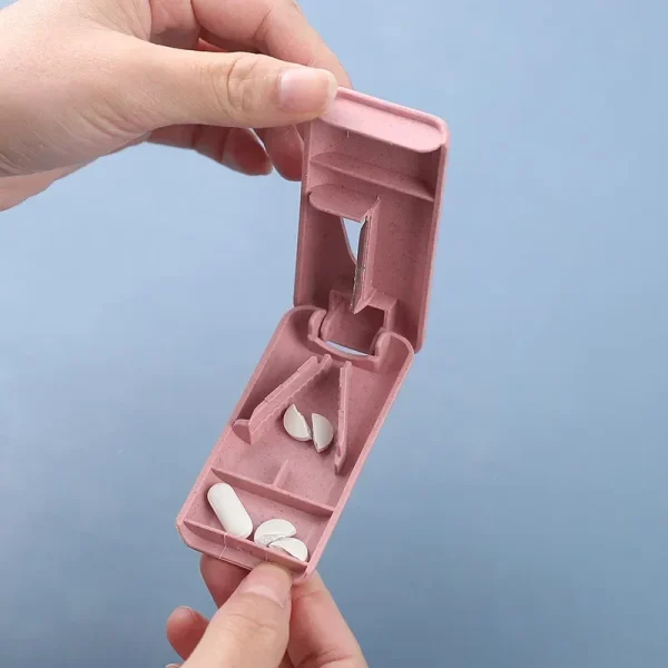 1Pc Pill Cutter Medicine Box Pill Cutting Splitter Tablet Cutter Divider Portable Storage Case Pill Box Case Splitter 4