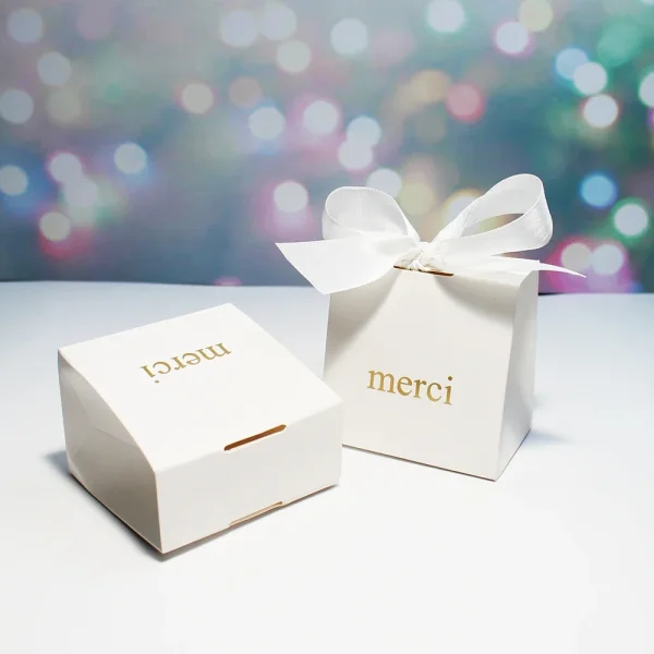 High-end Ins Wind Wedding candy box Jewelry bags engagement wedding candy box Birthday Christmas gift bag new year packages 2