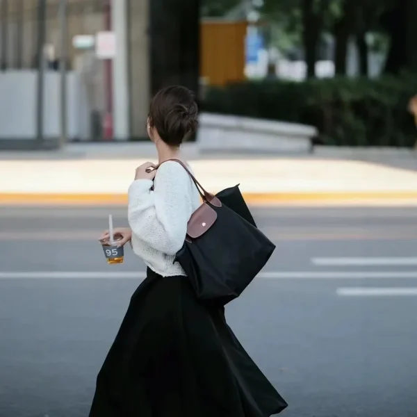 Long handled single shoulder handbag, Longxiang handbag, dumpling bag, crossbody bag, commuter women's bag. 2