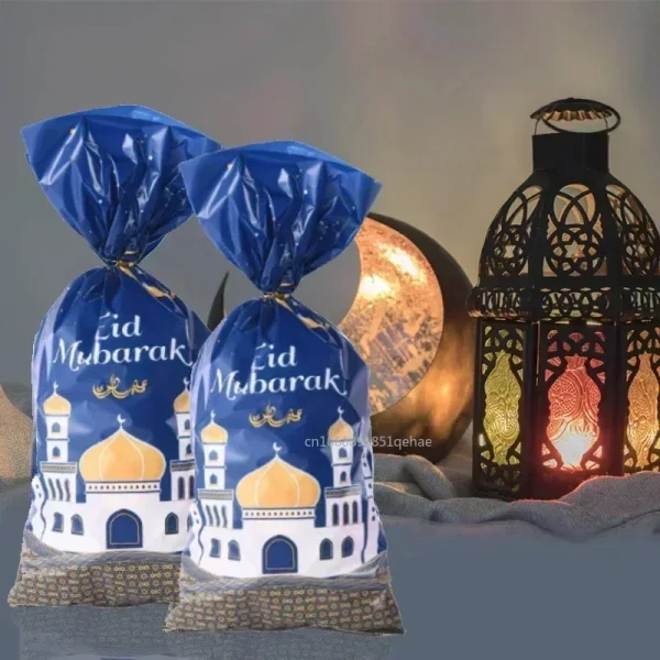 25/50pcs 2025 Eid Mubarak Gift Bags Plastic Candy Cookie Bag Ramadan Kareem Decor Islamic Muslim Party Supplies Eid Gifts Bags 2