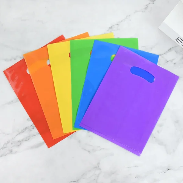 10/20pcs Multicolor Plastic Handle Bags Wedding Birthday Party Candy Goodie Gift Packaging Bag Business Retail Bags with Handles 2