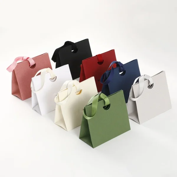 High Quality Paper Handbag Exquisite Jewelry Gift Bags With Handles Party Favor Packaging Paper Bag Birthday Wedding Present Bag 4