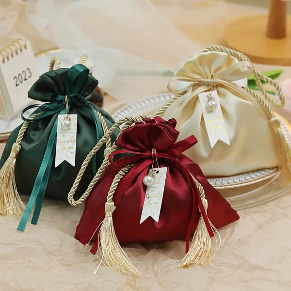 Velvet Silk Bag Gift Candy Drawstring Pouches Wedding Guest Gift Packing Bags Party Jewelry Organizer Chocolate Candy Bags Suppl 3