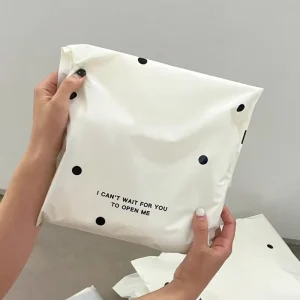 10pcs Cute Speckle Thicken Express Shipping Gift Bag for Store Waterproof Clothing Parcel Packaging Bags Envelope Courier Pouch 1