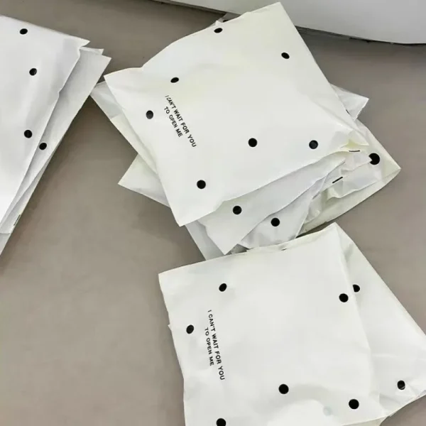 10pcs Cute Speckle Thicken Express Shipping Gift Bag for Store Waterproof Clothing Parcel Packaging Bags Envelope Courier Pouch 6