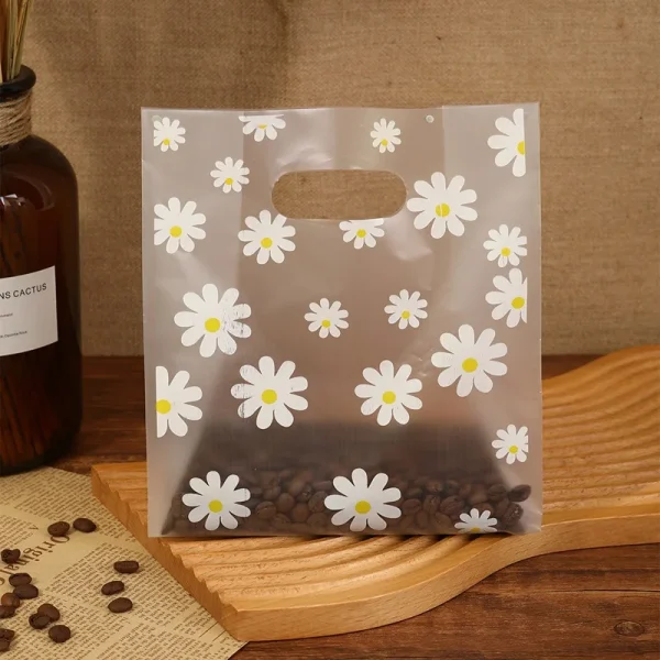 50pcs Daisy Printed Plastic Gift Bags With Plastic Handle, 25*18cm Gift Bag, Perfect for Parties, Holidays, And Retail stores 3