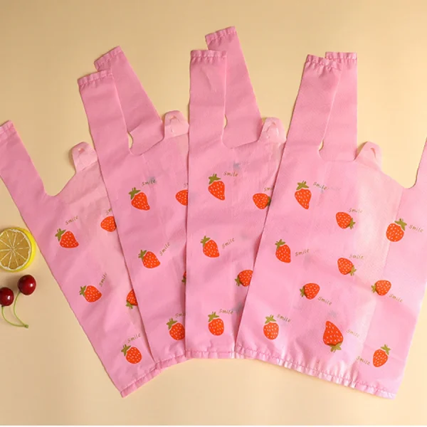 50pcsFolding Shopping Bag Storage Bag Strawberry Handbags Tote Bag Waterproof Eco-Friendly Tote Pouch Women Organizers 4