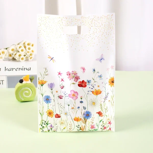10/20/50pcs Spring Wildflowers Plastic Gift Bags, Floral Grass Butterfly Design Handheld Bag for Wedding, Mother's Day, Birthday 3