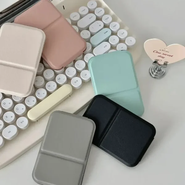 Desktop Makeup Mirror Solid Color PU Leather Simple Portable Handheld Makeup Mirror Foldable Student Compact Cute Pocket Mirror 2