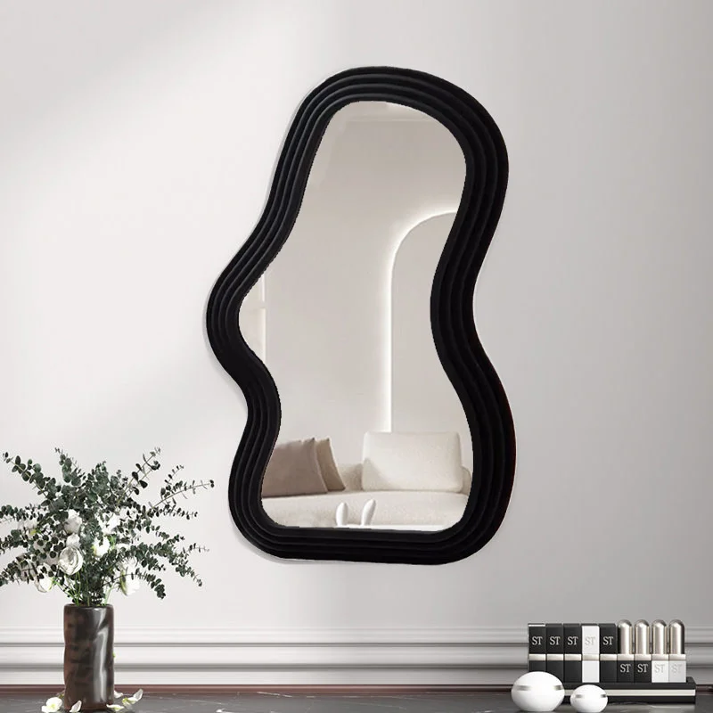Line Black