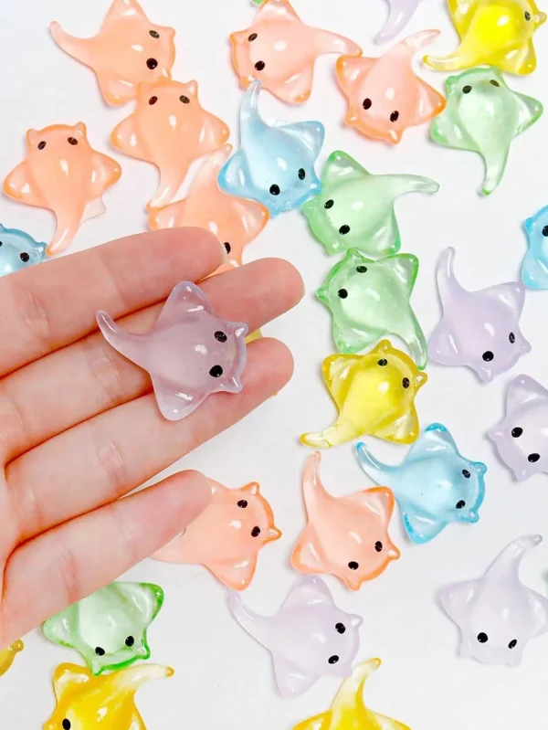 Miniature Sting Ray Figurines Mini Duck Sculpture Realistic Resin Sting Ray Cake Topper Mini Sting Ray Sea Animal Figurine 2