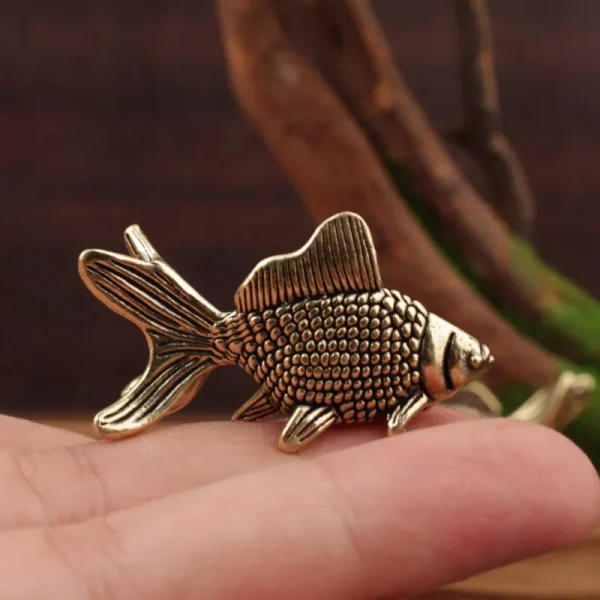 Cute Vintage Brass Goldfish Statue Ancient Lifelike Goldfish Figurines Elegant Exquisite Lucky Charm Animal Sculpture Halloween 1