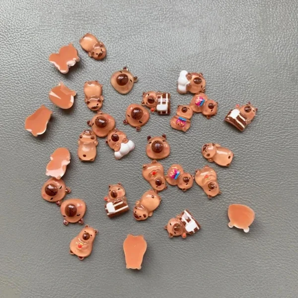 100pcs Mini Capybara Miniatures, Animal Figurines Fairy Garden Home Desk Ornament, Micro Landscape Diy Craft Decoration 4