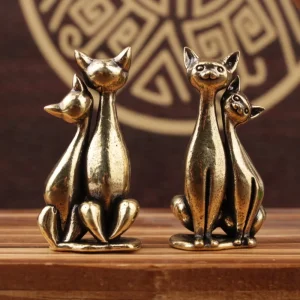 Couple Cat Ornament Vintage Brass Sculpture Art Piece Intertwined Loving Cats Artwork for Home Office Cat Statue Home Decoration 1