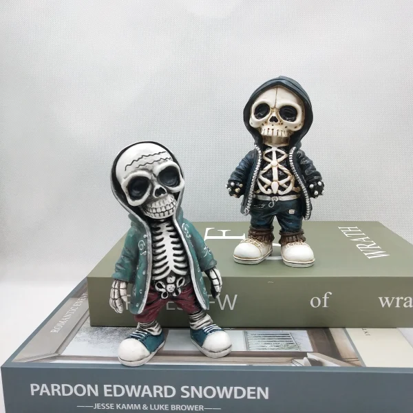 1Pcs Cool Skeleton Figurines, Skull Figurine Statue Decor, Miniature Skeleton Sculpture Resin - Decorative Halloween Ornaments C 5