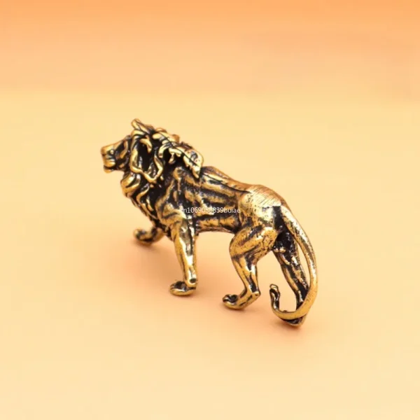 Mini Lion Casting Animal Figurine Retro Style Metal Sculpture Home Office Room Desktop Decoration Collect Ornaments Gift 3D 4