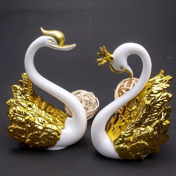 Mini Swan Couple Model Figurine Collectibles Car Interior Wedding Cake Decoration Wedding Gift for Guest Home Accessories 1